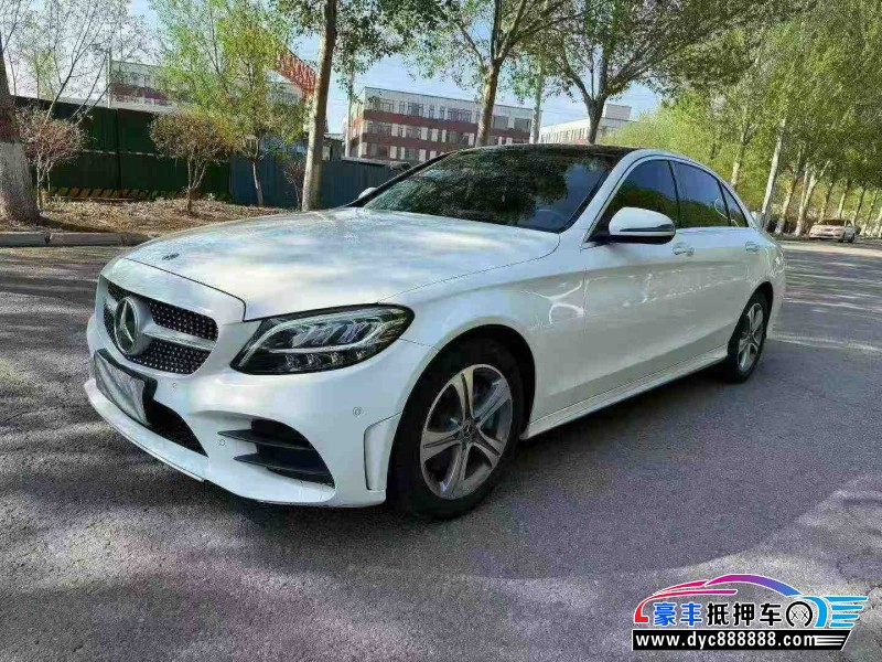21年奔驰C轿车抵押车出售