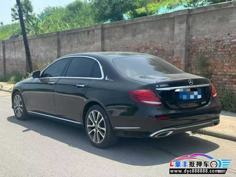 18年奔驰E轿车抵押车出售