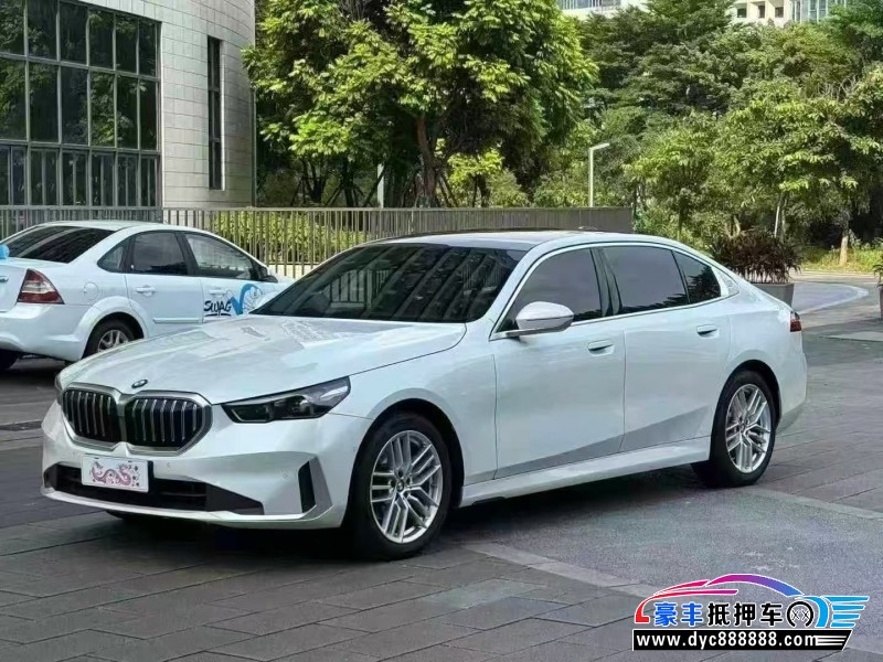 24年宝马5系轿车抵押车出售