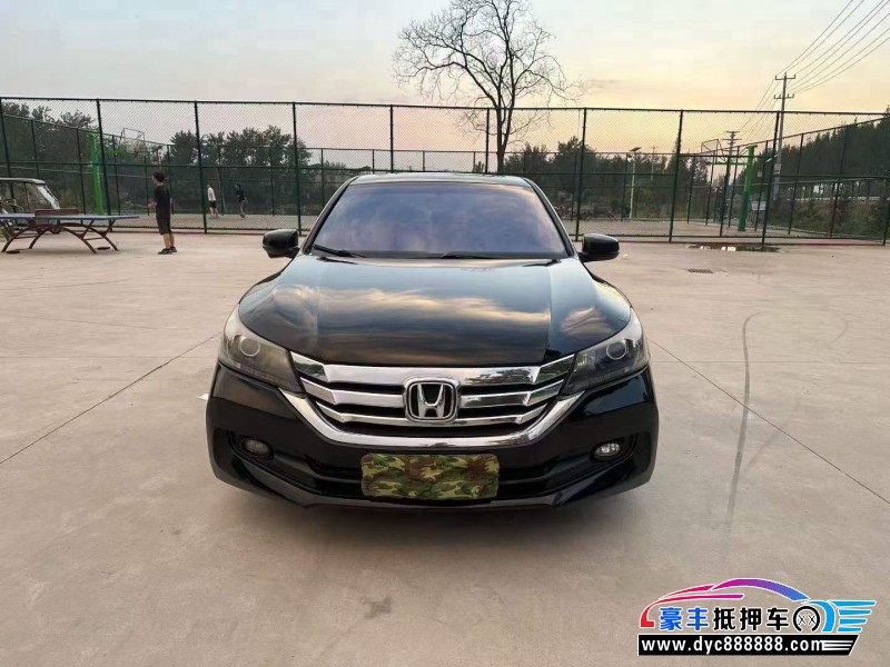 抵押车出售14年本田雅阁轿车