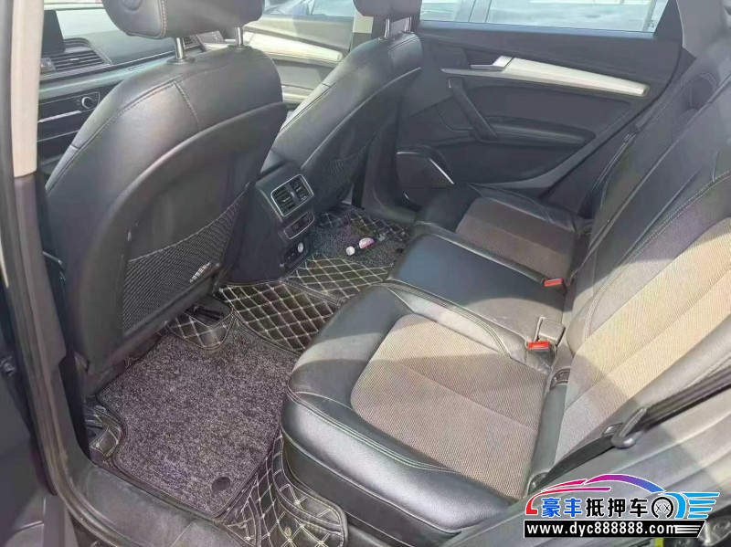 20年奥迪Q5轿车抵押车出售