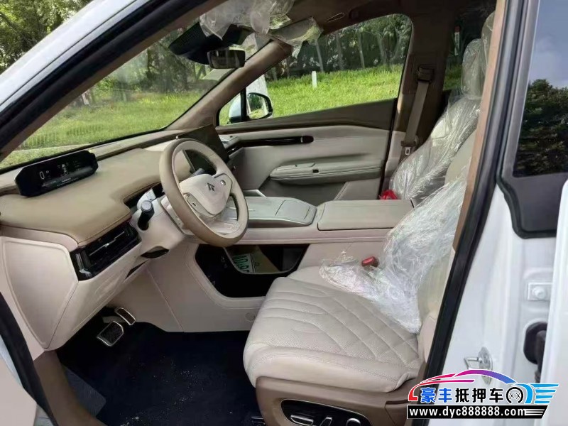 26年埃安昊铂轿车抵押车出售