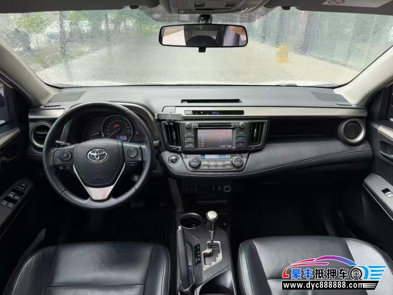 15年丰田RAV4轿车抵押车出售