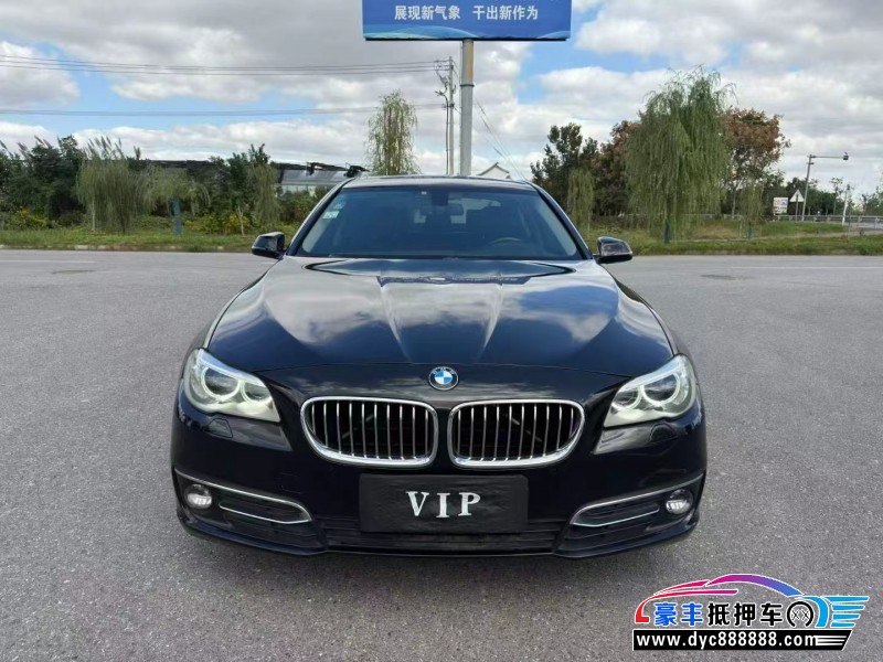 抵押车出售16年宝马5系轿车