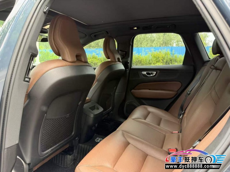 24年沃尔沃XC60轿车抵押车出售