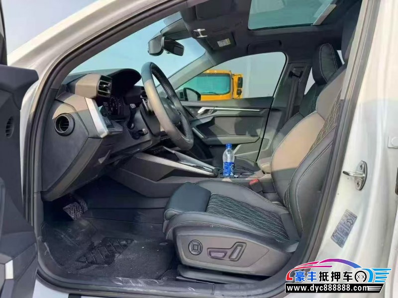 25年奥迪A3轿车抵押车出售