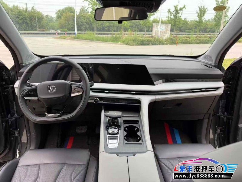 25年长安CS75轿车抵押车出售