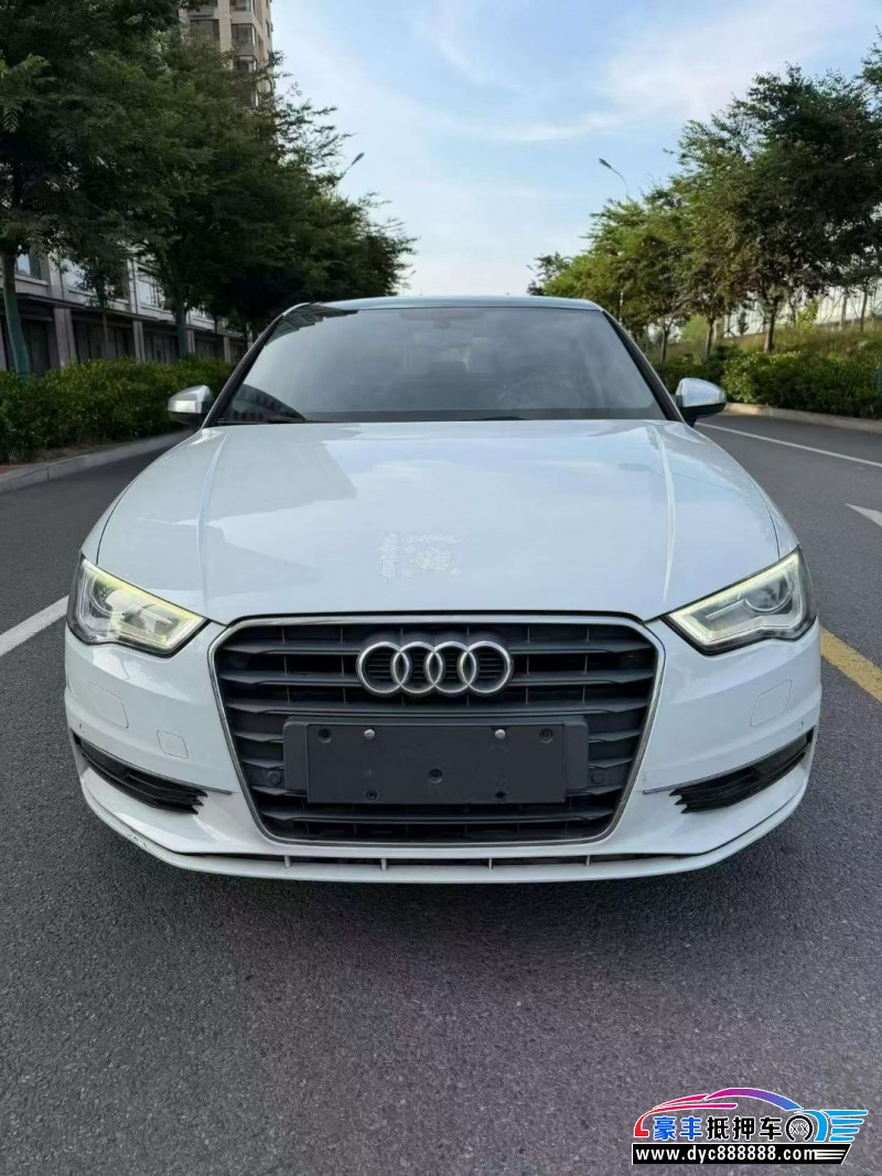 抵押车出售16年奥迪A3轿车