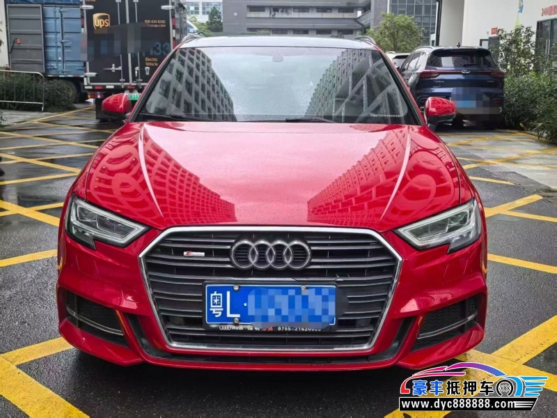 抵押车出售18年奥迪A3轿车