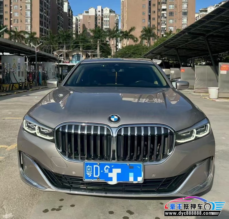 21年宝马7系轿车抵押车出售