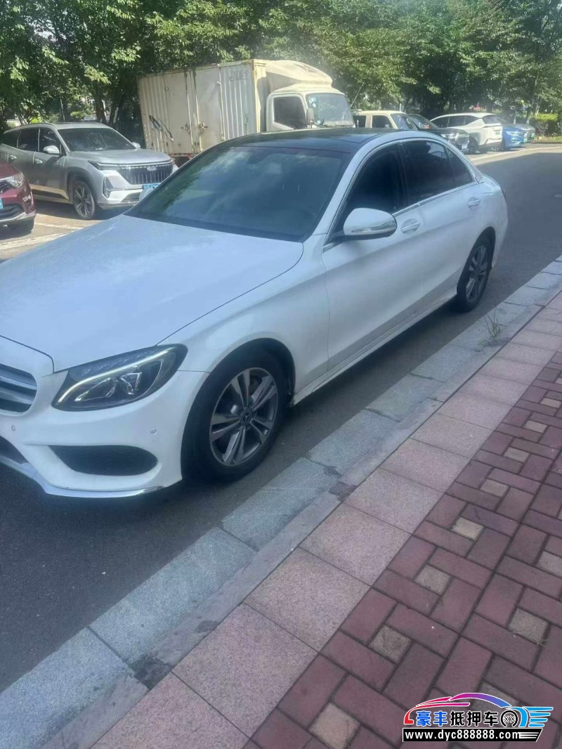 18年奔驰C轿车抵押车出售