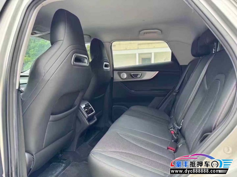 25年奇瑞欧萌达轿车抵押车出售
