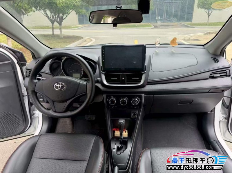 20年丰田YARiS L 致炫轿车抵押车出售