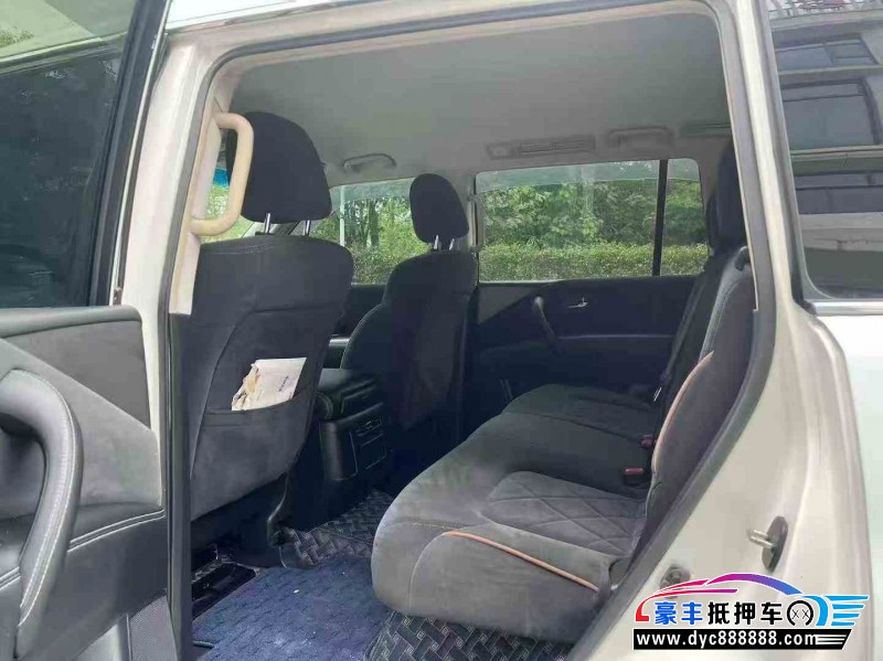 20年日产途乐轿车抵押车出售