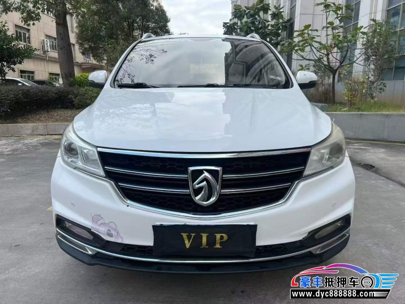 抵押车出售19年宝骏730轿车