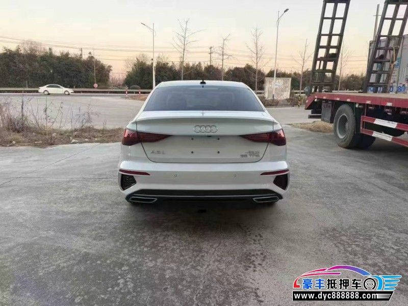 24年奥迪A3轿车抵押车出售
