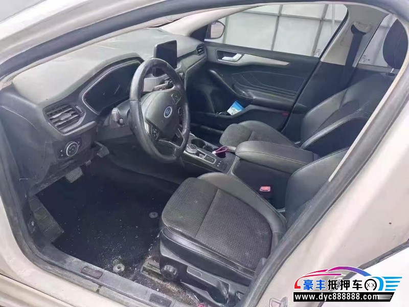 20年福特福克斯轿车抵押车出售