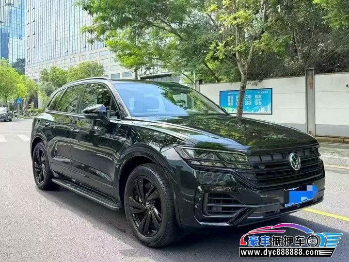 25年大众途锐轿车抵押车出售
