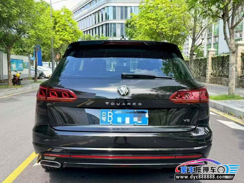 25年大众途锐轿车抵押车出售