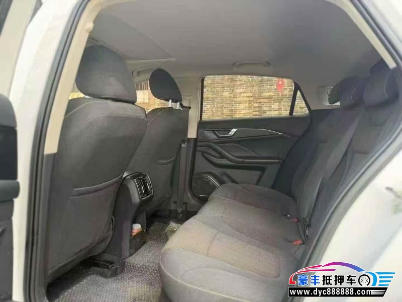 24年奔腾B70轿车抵押车出售