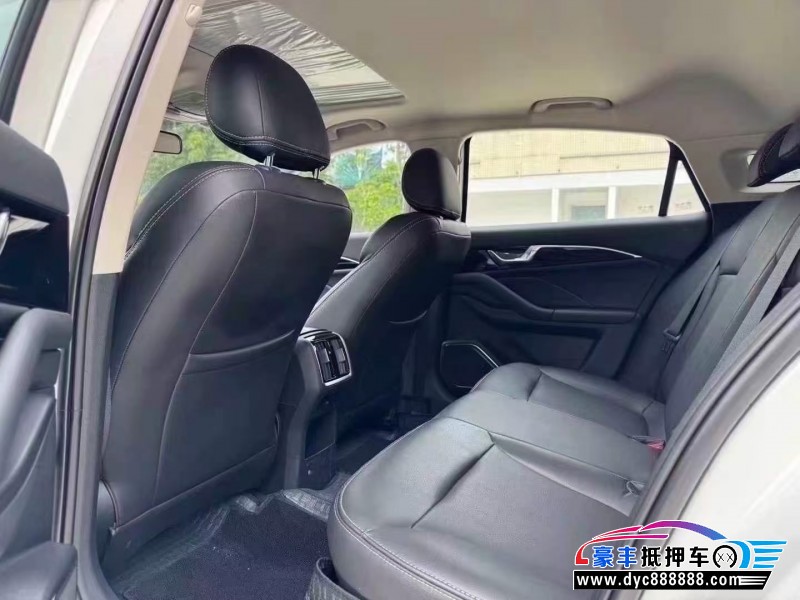 25年奔腾B70轿车抵押车出售
