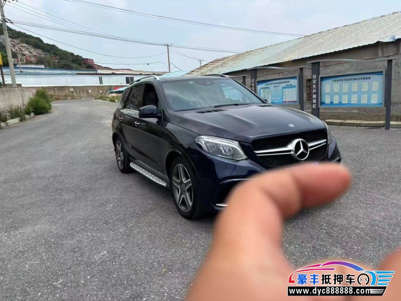抵押车出售18年奔驰GLE轿车