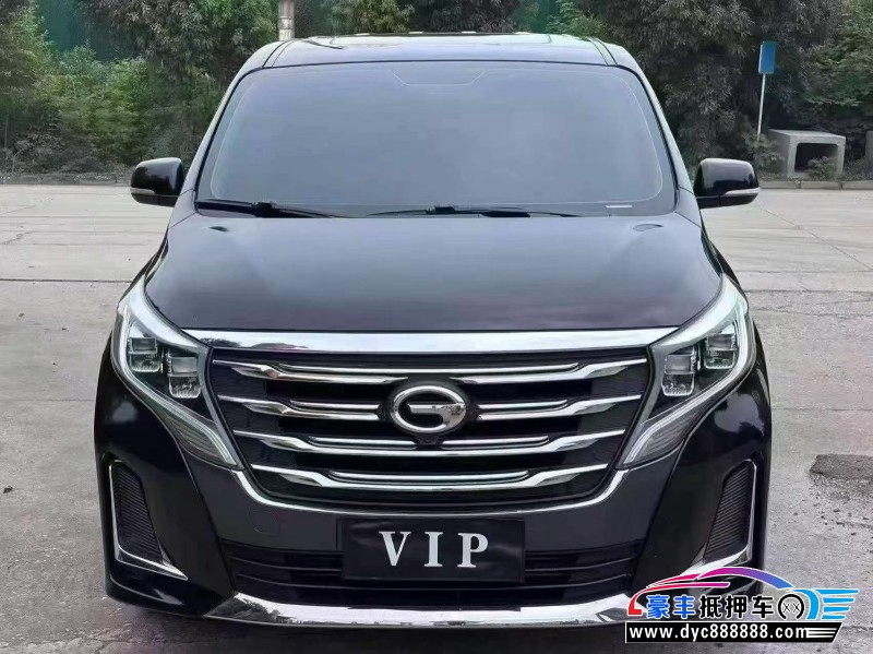 抵押车出售20年传祺GM8轿车