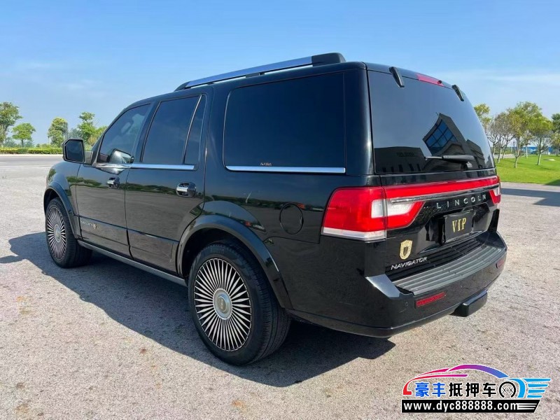 18年林肯领航员轿车抵押车出售