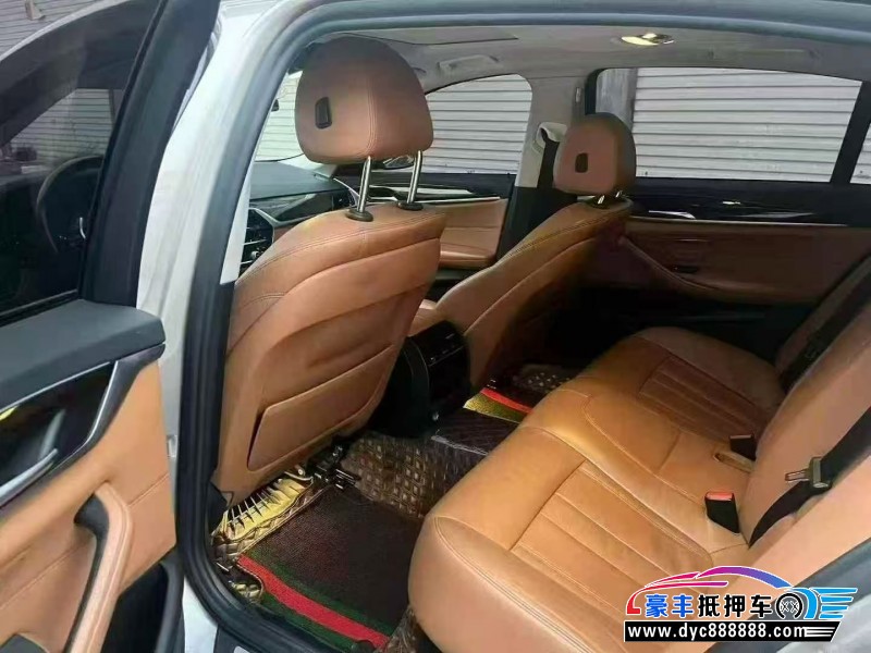 18年宝马5系轿车抵押车出售