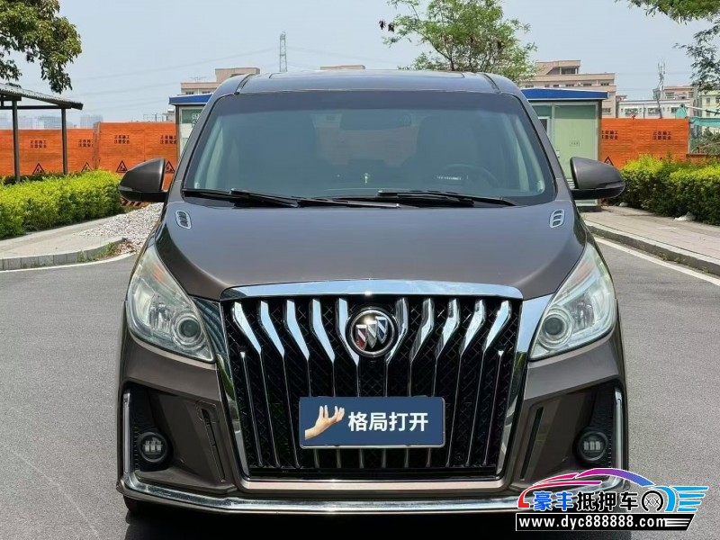 抵押车出售16年别克GL8轿车