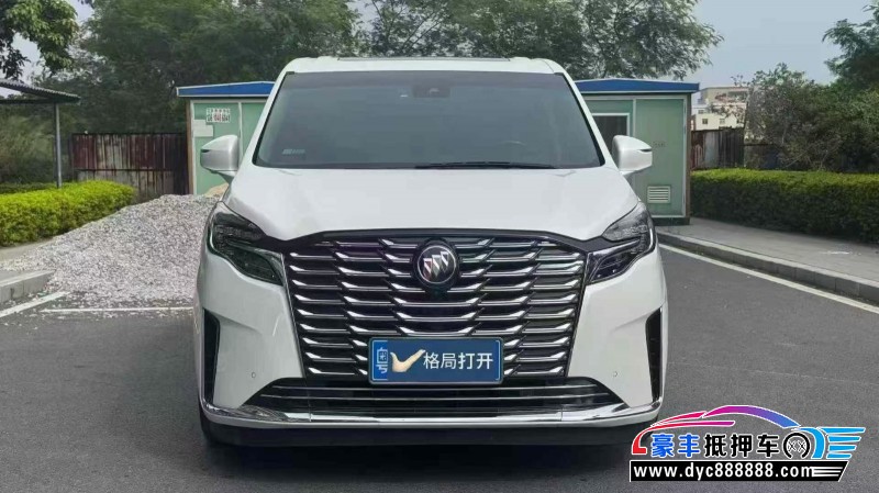 抵押车出售21年别克GL8轿车