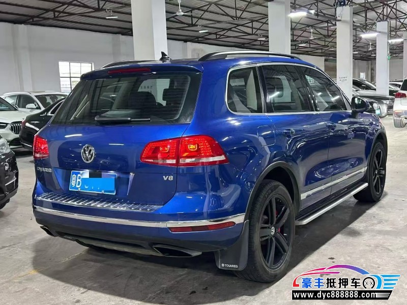 17年大众途锐轿车抵押车出售