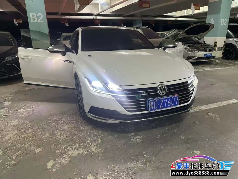 抵押车出售19年大众CC轿车