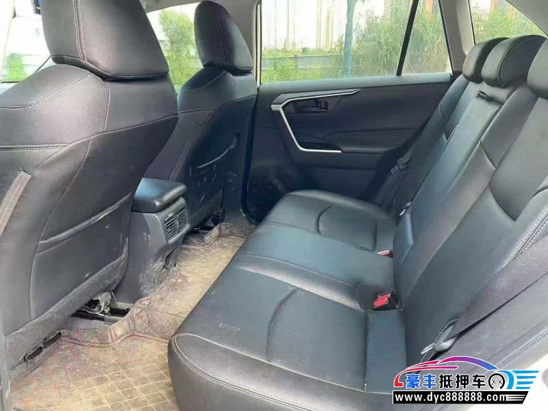 24年丰田RAV4轿车抵押车出售
