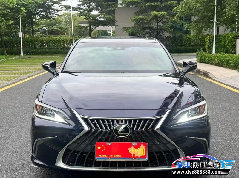 抵押车出售23年雷克萨斯ES轿车