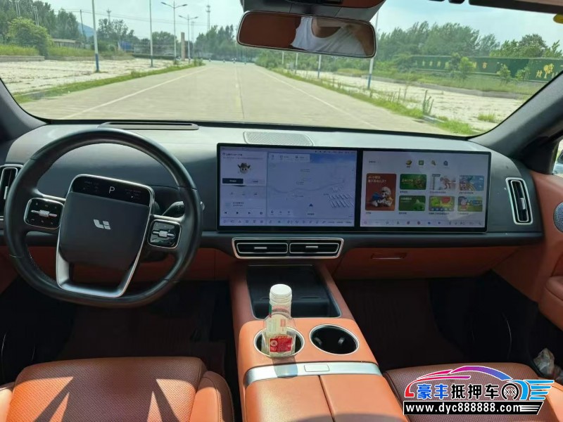 24年理想L6轿车抵押车出售