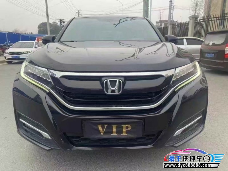 抵押车出售18年本田UR-V轿车
