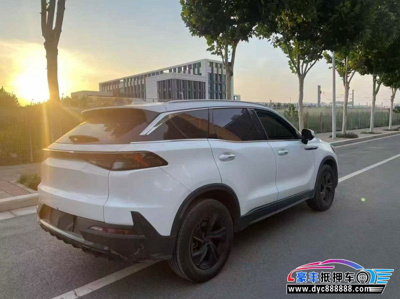 26年北京x7轿车抵押车出售