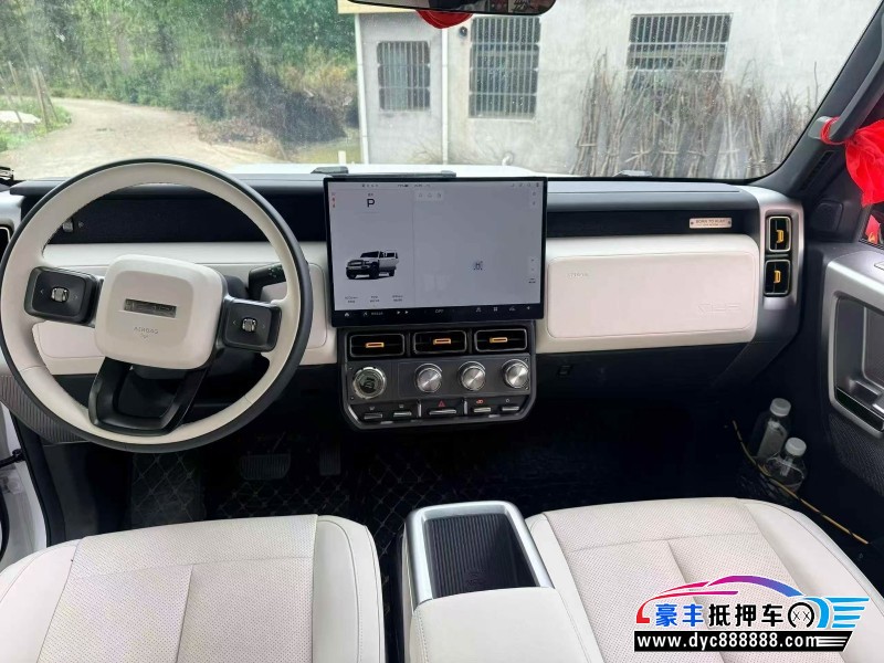 25年奇瑞爱卡轿车抵押车出售