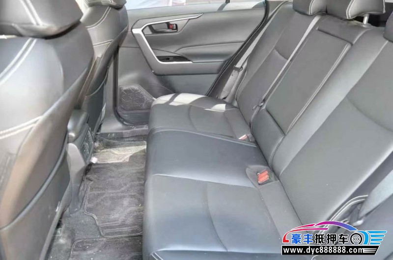 26年丰田RAV4轿车抵押车出售