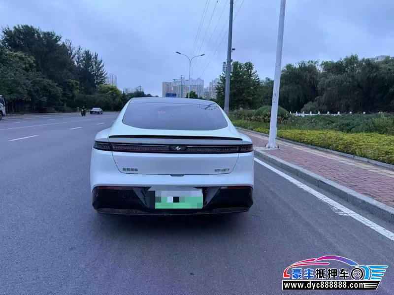 26年东风奕派007轿车抵押车出售