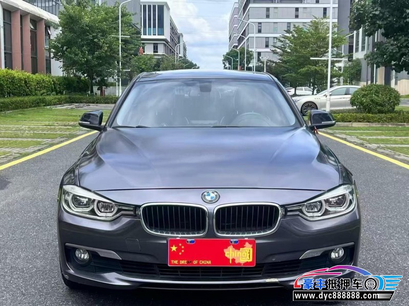 抵押车出售17年宝马3系轿车
