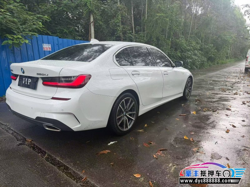 22年宝马3系轿车抵押车出售