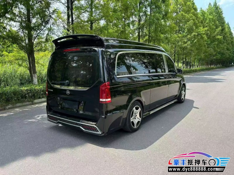 23年奔驰V轿车抵押车出售