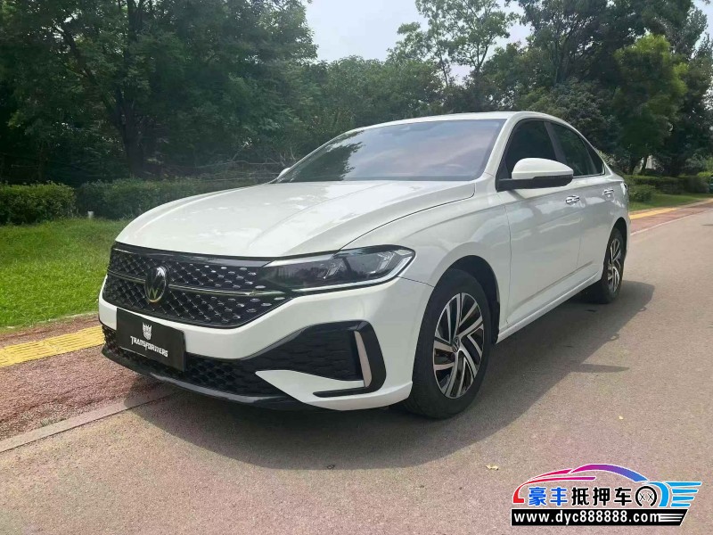 25年大众朗逸轿车抵押车出售