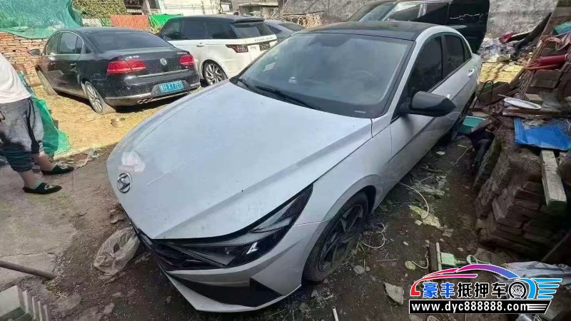 抵押车出售22年现代伊兰特轿车