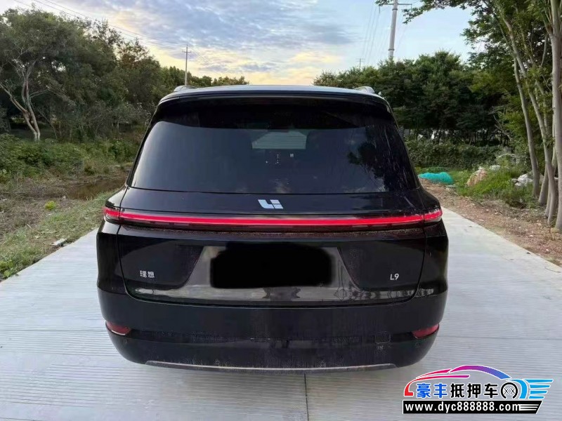 23年理想L9轿车抵押车出售