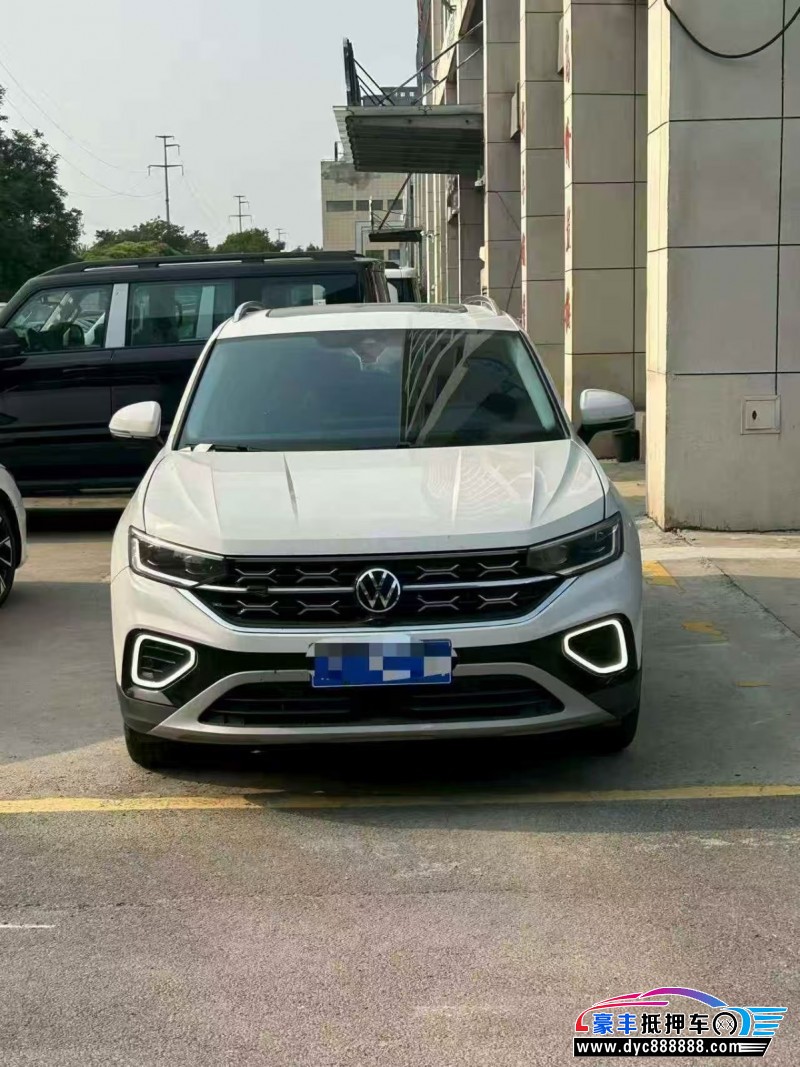 抵押车出售24年大众探岳轿车