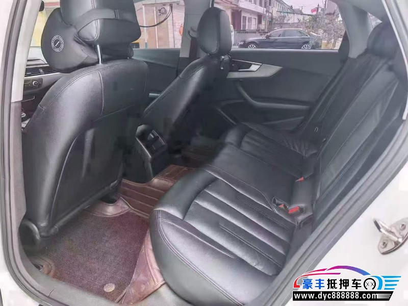 18年奥迪A4L轿车抵押车出售