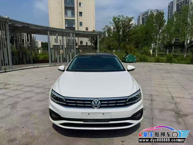 抵押车出售21年大众凌渡轿车